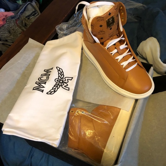 NEW! Men's MCM Sneakers Size 8 w/Box & Dustbag - Picture 3 of 5